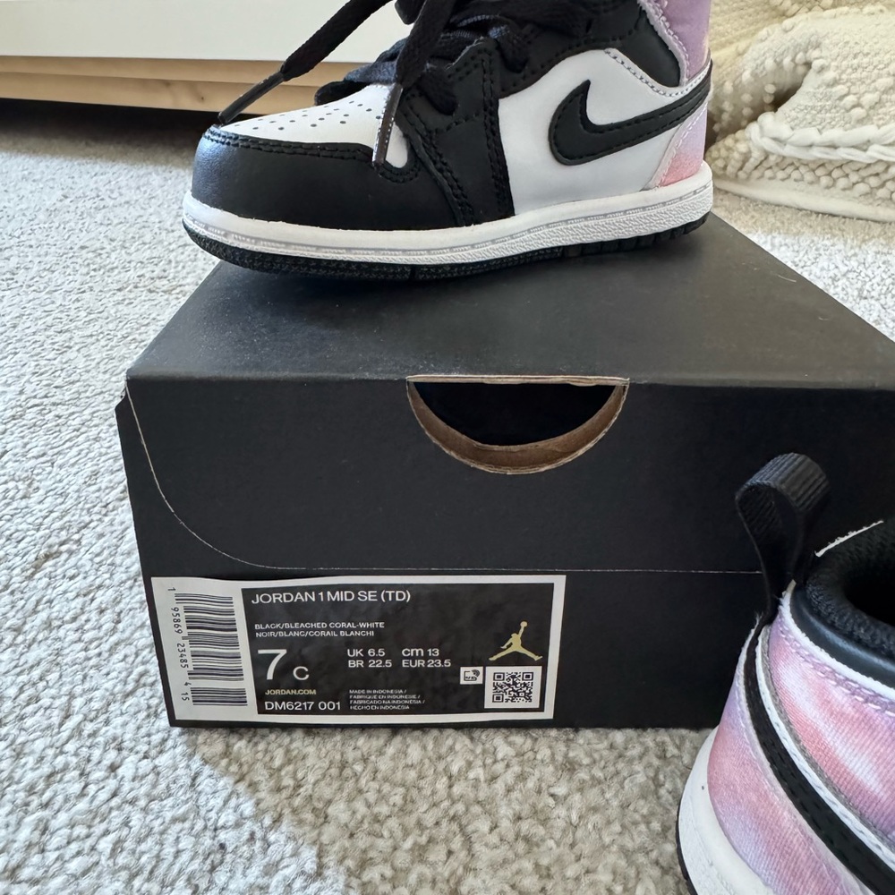 Toddler Jordan 1 Mid SE (TD) Black/Bleached Coral-White Size: 7c